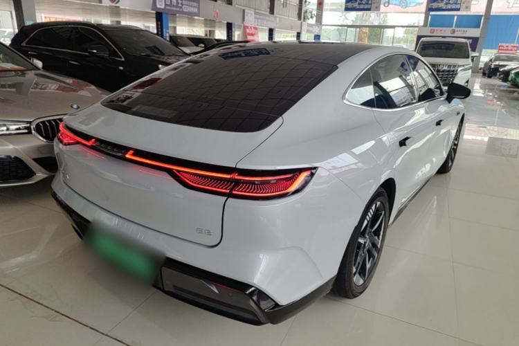 Used Geely Galaxy E8 2024 550 km Range Rear-Drive Dragon Edition Rear Right 45 Deg
