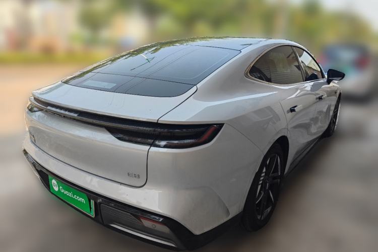 Used Geely Galaxy E8 2024 550 km Range Rear-Drive Dragon Edition Rear Right 45 Deg