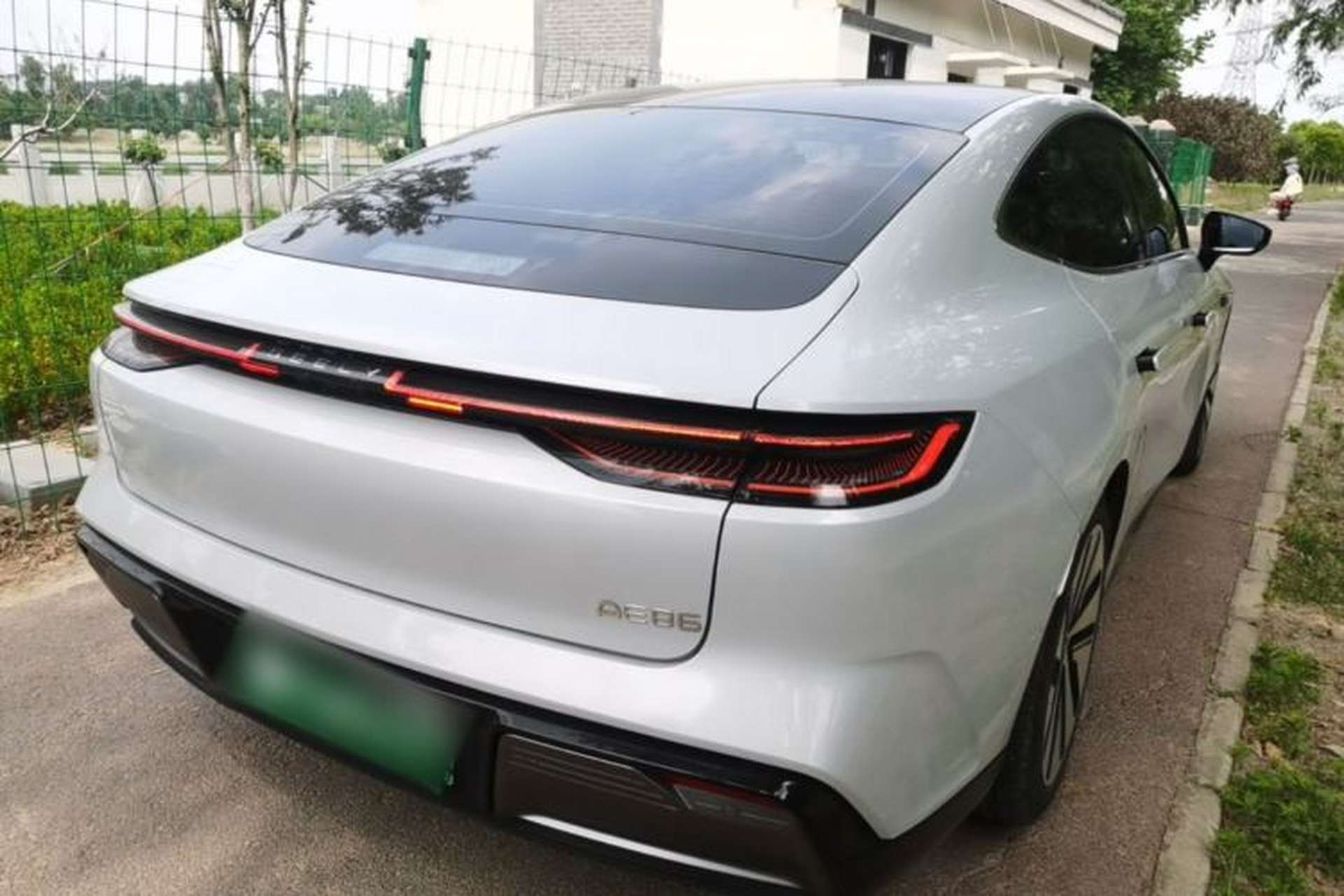 Used Geely Galaxy E8 2024 550 km Range Rear-Drive MAX Rear Right 45 Deg