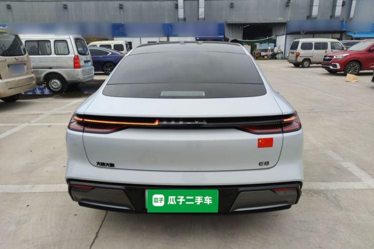 Used Geely Galaxy E8 2024 665 km Range Rear-Drive Starship Long-Range Version Rear