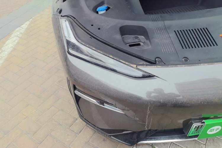 Used Geely Galaxy E8 2024 665 km Range Rear-Drive Starship Long-Range Version Right Front Headlight