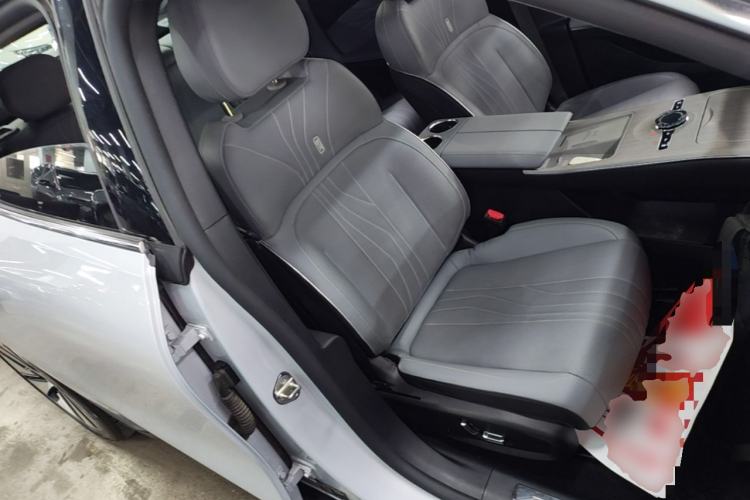 Used Geely Galaxy E8 2024 550 km Range Rear-Drive MAX Right Front Seat