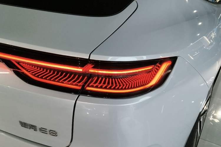 Used Geely Galaxy E8 2024 550 km Range Rear-Drive MAX Right Rear Taillight