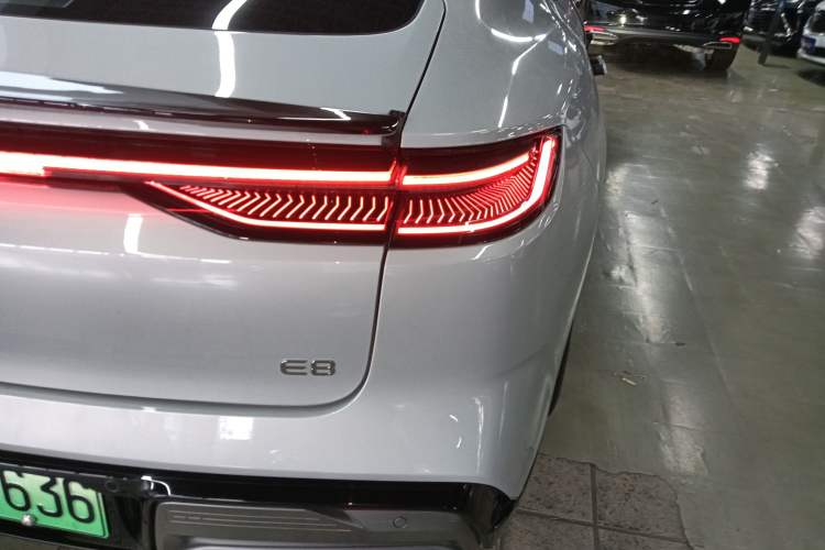 Used Geely Galaxy E8 2024 665 km Range Rear-Drive Starship Long-Range Version Right Rear Taillight