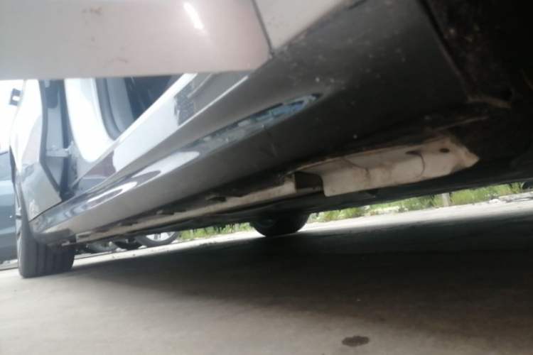 Used Geely Galaxy E8 2024 665 km Range Rear-Drive Starship Intelligent Driving Version Right Side Sill