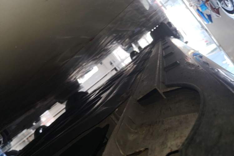 Used Geely Galaxy E8 2024 665 km Range Rear-Drive Starship Long-Range Version Right Side Sill