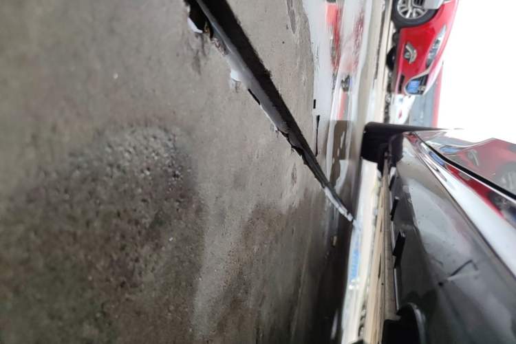 Used Geely Galaxy E8 2024 665 km Range Rear-Drive Starship Long-Range Version Right Side Sill