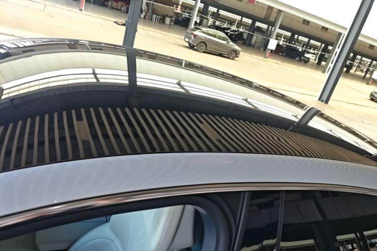 Used Geely Galaxy E8 2024 665 km Range Rear-Drive Starship Long-Range Version Roof