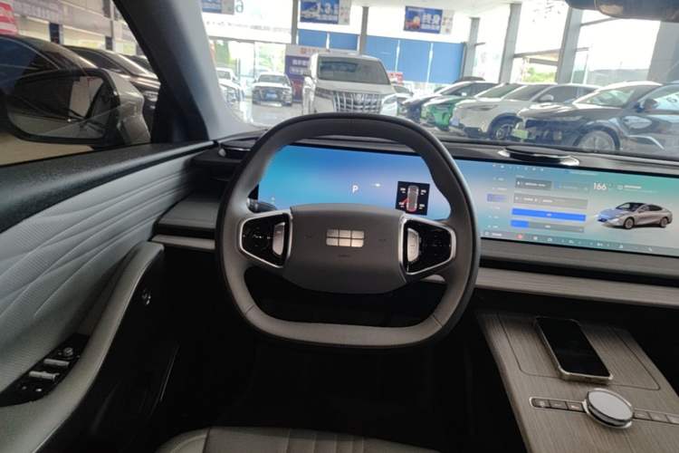 Used Geely Galaxy E8 2024 550 km Range Rear-Drive Dragon Edition Steering Wheel