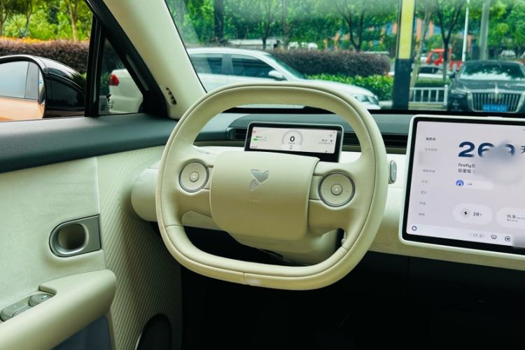 Used Geely Galaxy E8 2024 550 km Range Rear-Drive MAX Steering Wheel