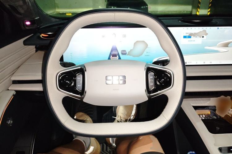 Used Geely Galaxy E8 2024 665 km Range Rear-Drive Starship Long-Range Version Steering Wheel