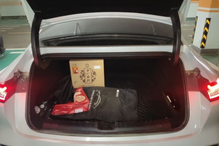Used Geely Galaxy E8 2024 665 km Range Rear-Drive Starship Long-Range Version Trunk