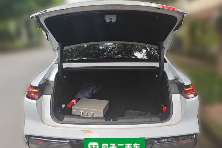 Used Geely Galaxy E8 2024 550 km Range Rear-Wheel-Drive PRO Trunk