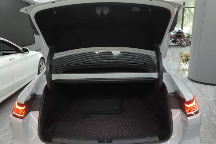Used Geely Galaxy E8 2024 550 km Range Rear-Drive MAX Trunk