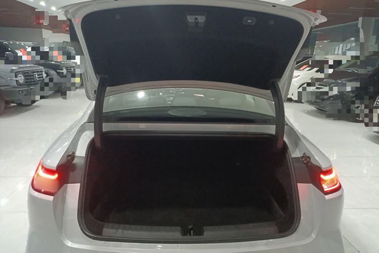 Used Geely Galaxy E8 2024 550 km Range Rear-Drive MAX Trunk