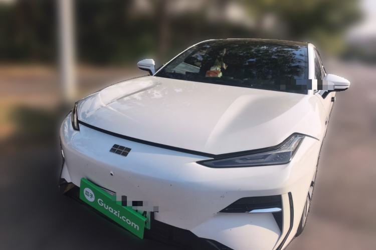 Geely Galaxy E8 2024 665 km Range Rear-Drive Starship Long-Range Version
