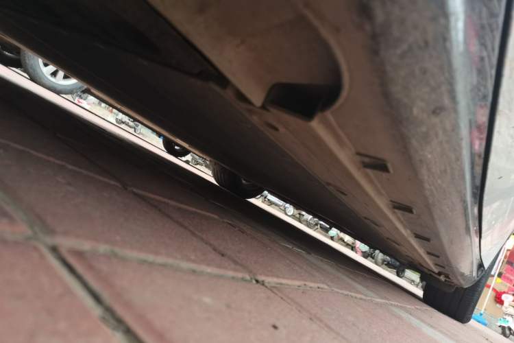 Used Geely Galaxy E8 2024 550 km Range Rear-Wheel-Drive PRO Chassis Front Left