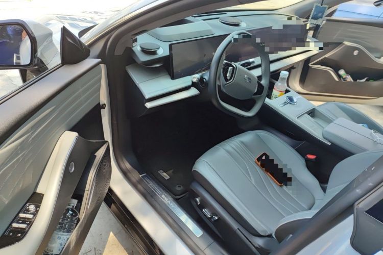 Used Geely Galaxy E8 2024 665 km Range Rear-Drive Starship Long-Range Version Driver Seat