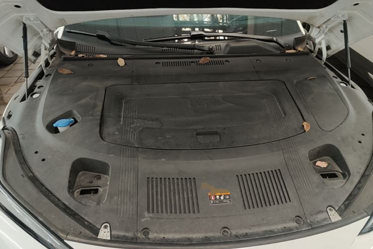 Used Geely Galaxy E8 2024 550 km Range Rear-Drive MAX Engine Bay