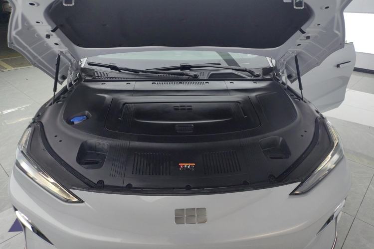 Used Geely Galaxy E8 2024 550 km Range Rear-Drive MAX Engine Bay