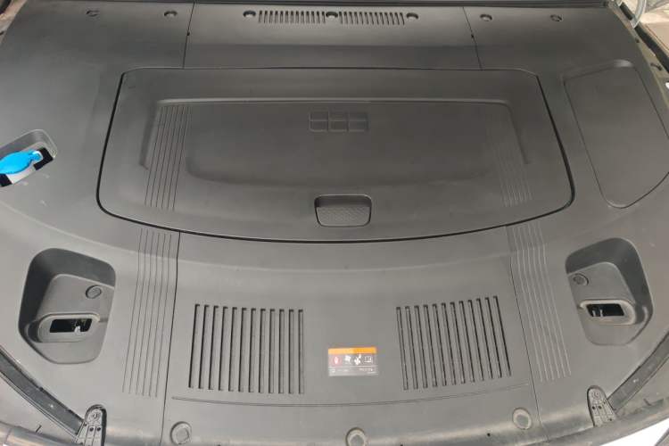 Used Geely Galaxy E8 2024 665 km Range Rear-Drive Starship Long-Range Version Engine Bay