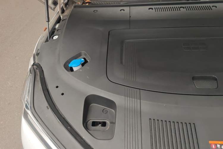 Used Geely Galaxy E8 2024 665 km Range Rear-Drive Starship Long-Range Version Engine Bay Right