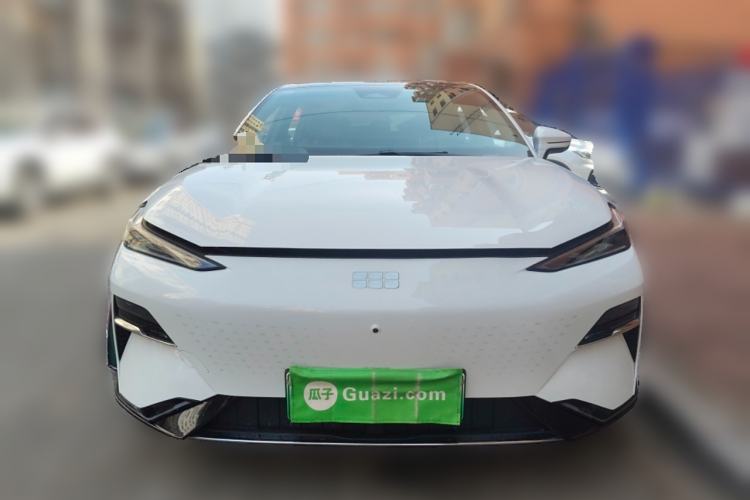 Used Geely Galaxy E8 2024 665 km Range Rear-Drive Starship Long-Range Version Exterior 1