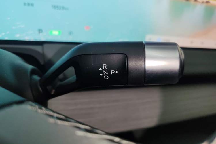 Used Geely Galaxy E8 2024 665 km Range Rear-Drive Starship Long-Range Version Gear Lever