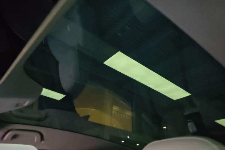 Used Geely Galaxy E8 2024 550 km Range Rear-Wheel-Drive PRO Headliner