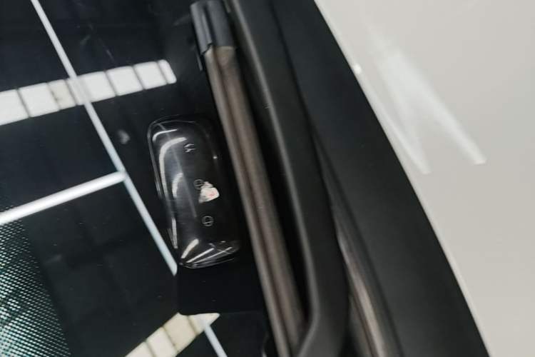 Used Geely Galaxy E8 2024 665 km Range Rear-Drive Starship Long-Range Version Interior 1