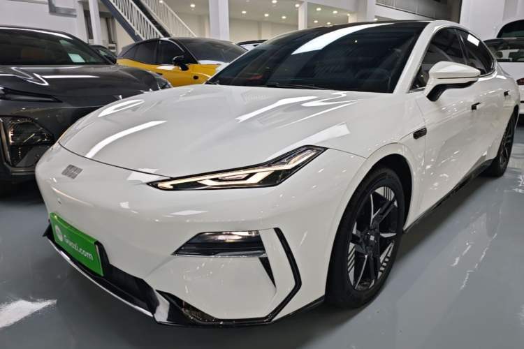 Used Geely Galaxy E8 2024 550 km Range Rear-Wheel-Drive PRO Guazi used car, China used car export, Used car for sale, Used  cars, Cheapest cars for sale