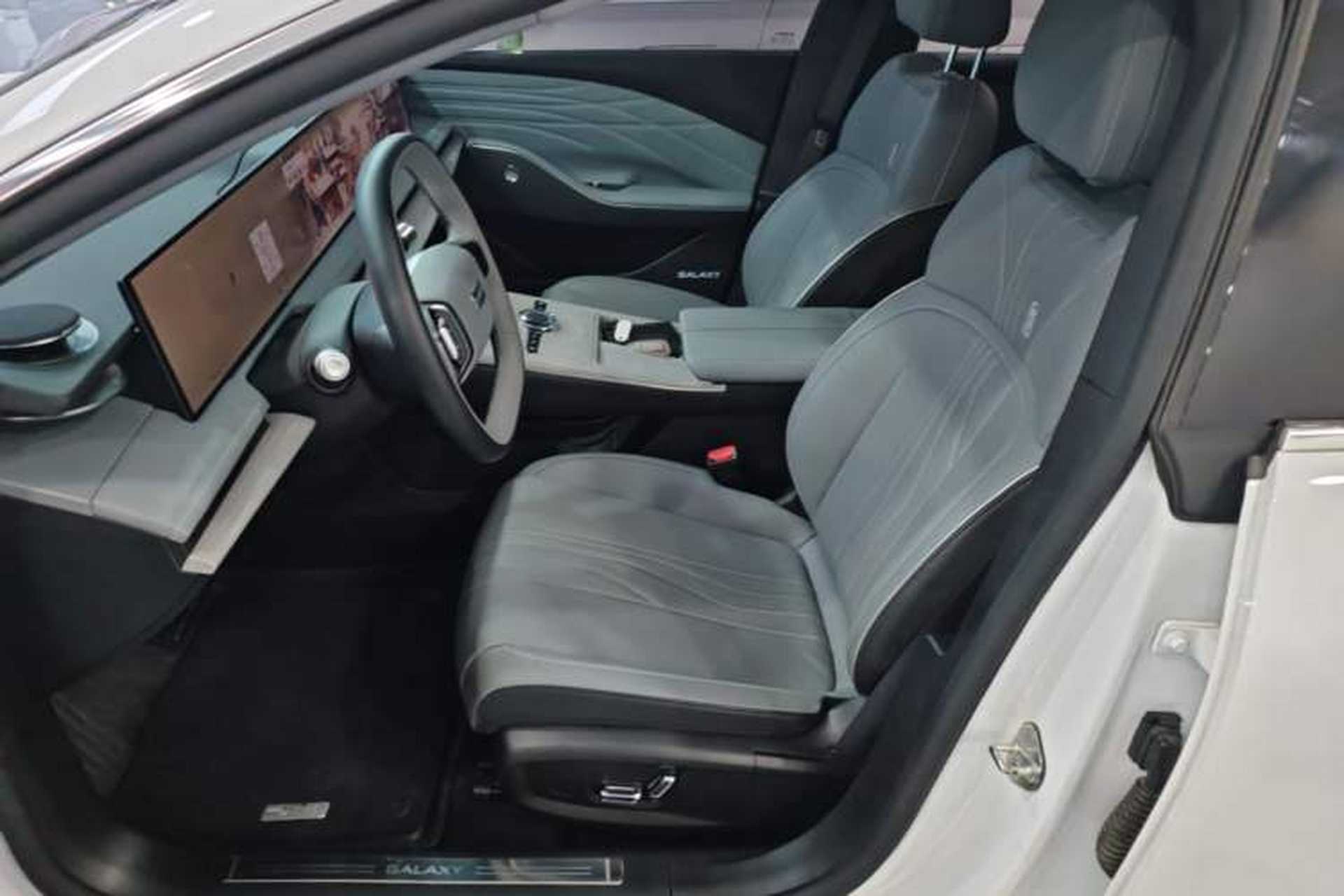 Used Geely Galaxy E8 2024 550 km Range Rear-Drive Dragon Edition Left Front Seat