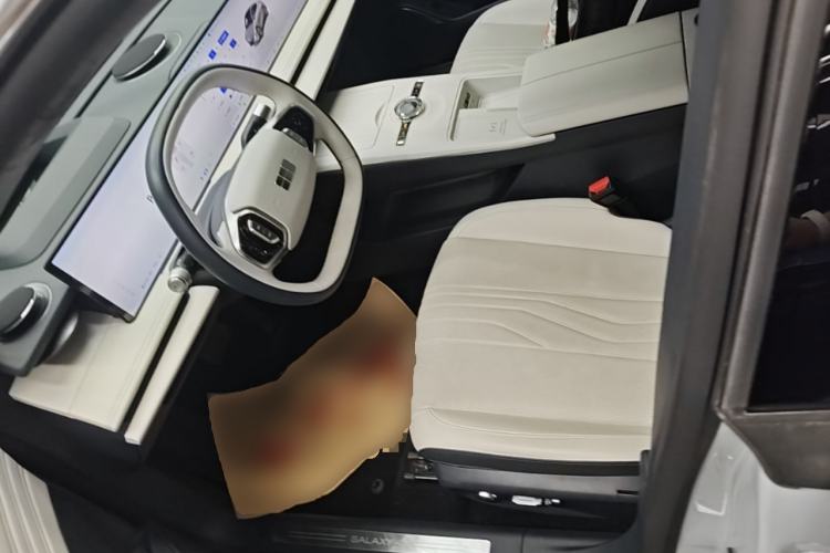Used Geely Galaxy E8 2024 665 km Range Rear-Drive Starship Long-Range Version Left Front Seat
