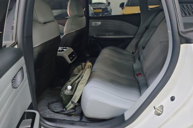 Used Geely Galaxy E8 2024 550 km Range Rear-Wheel-Drive PRO Left Rear Seat