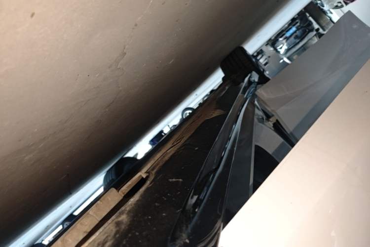 Used Geely Galaxy E8 2024 550 km Range Rear-Drive MAX Right Side Sill