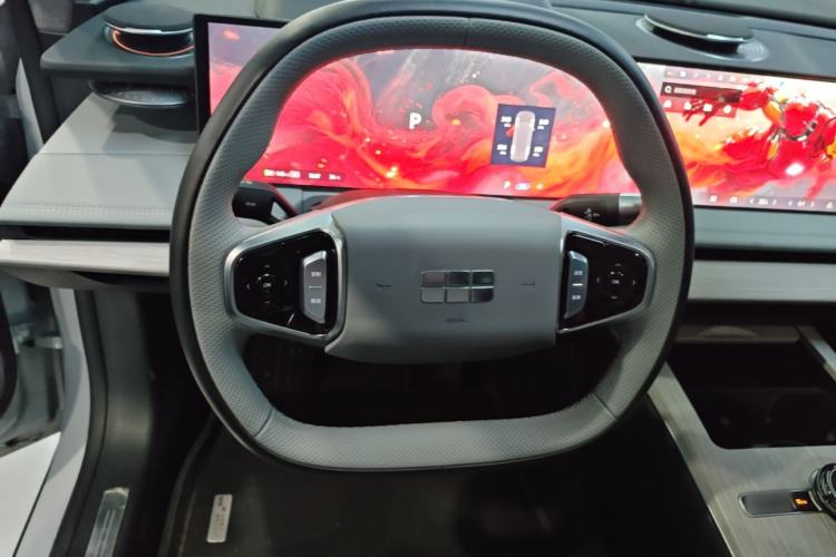 Used Geely Galaxy E8 2024 550 km Range Rear-Drive MAX Steering Wheel