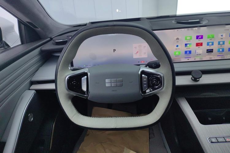 Used Geely Galaxy E8 2024 550 km Range Rear-Drive MAX Steering Wheel