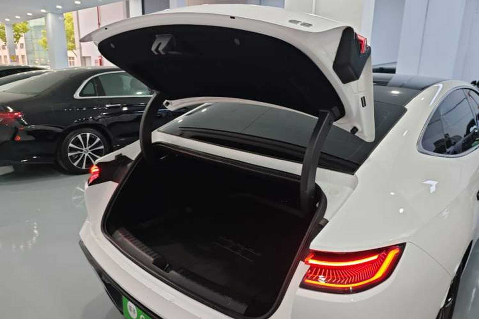Used Geely Galaxy E8 2024 550 km Range Rear-Drive Dragon Edition Trunk