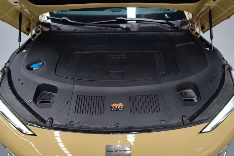 Used Geely Galaxy E8 2024 665 km Range Rear-Drive Starship Long-Range Version Engine Bay