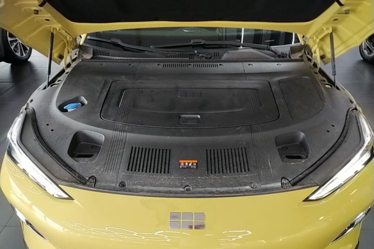 Used Geely Galaxy E8 2024 665 km Range Rear-Drive Starship Long-Range Version Engine Bay