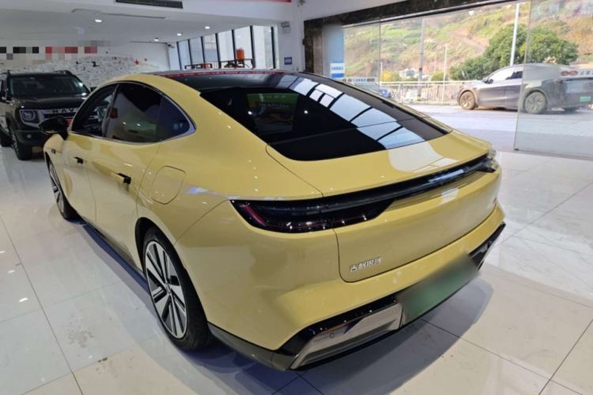 Used Geely Galaxy E8 2024 665 km Range Rear-Drive Starship Long-Range Version Exterior 5