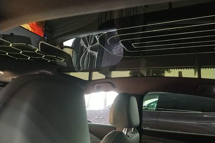 Used Geely Galaxy E8 2024 665 km Range Rear-Drive Starship Long-Range Version Headliner