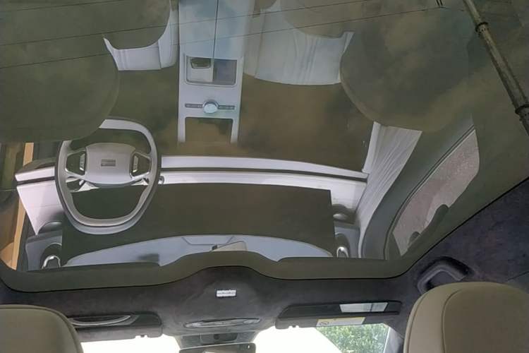 Used Geely Galaxy E8 2024 665 km Range Rear-Drive Starship Long-Range Version Headliner