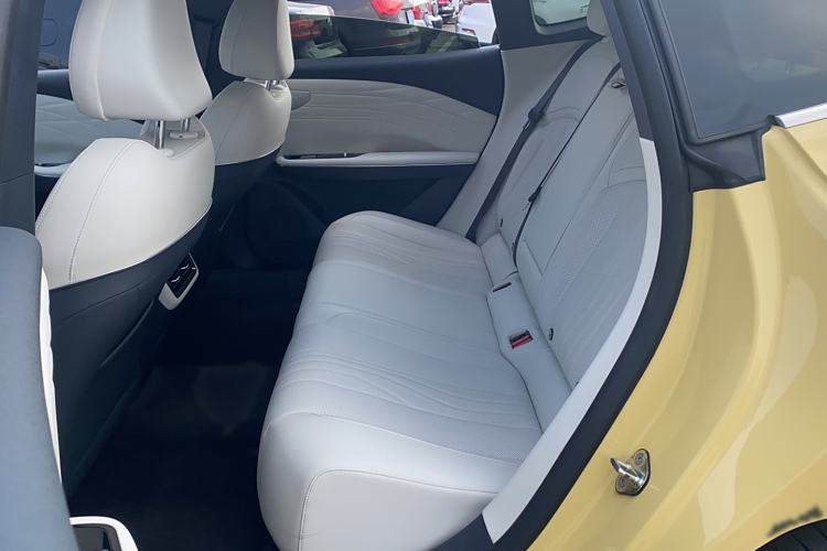 Used Geely Galaxy E8 2024 665 km Range Rear-Drive Starship Long-Range Version Interior 1
