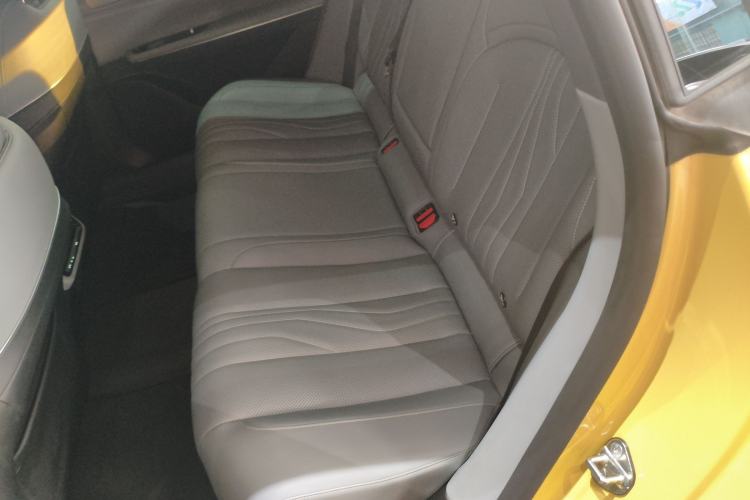 Used Geely Galaxy E8 2024 665 km Range Rear-Drive Starship Long-Range Version Left Rear Seat