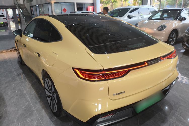 Used Geely Galaxy E8 2024 665 km Range Rear-Drive Starship Long-Range Version Rear Left 45 Deg