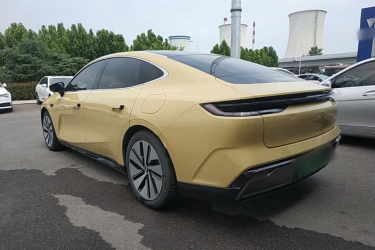 Used Geely Galaxy E8 2024 665 km Range Rear-Drive Starship Long-Range Version Rear Left 45 Deg