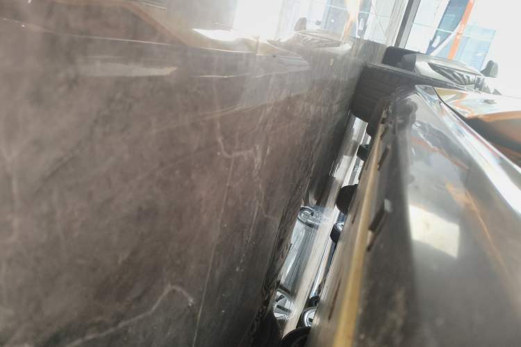 Used Geely Galaxy E8 2024 665 km Range Rear-Drive Starship Long-Range Version Right Side Sill