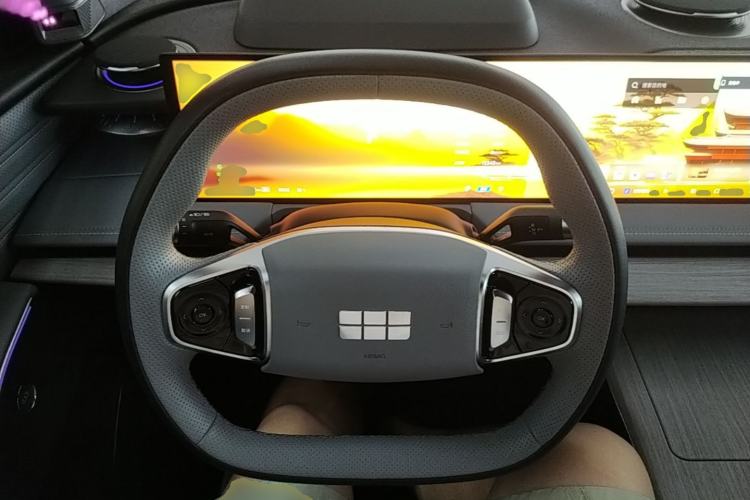Used Geely Galaxy E8 2024 665 km Range Rear-Drive Starship Long-Range Version Steering Wheel