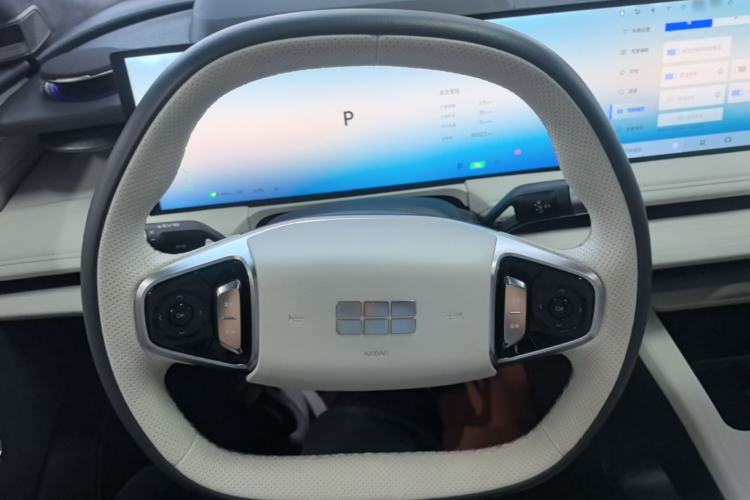 Used Geely Galaxy E8 2024 665 km Range Rear-Drive Starship Long-Range Version Steering Wheel